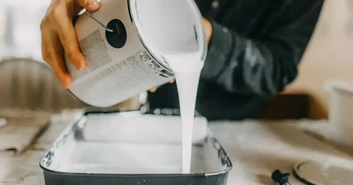 How to Dispose of Paint: Oil Vs. Latex