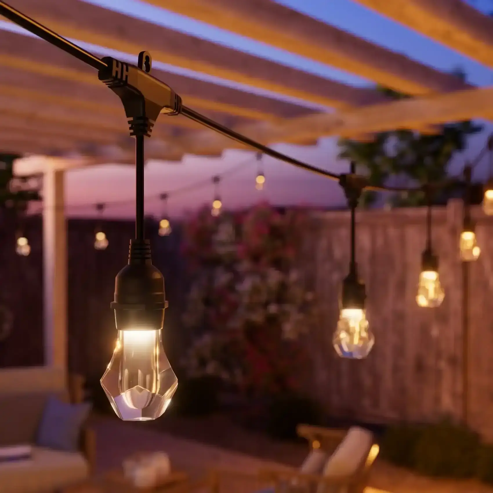 How to Hang Outdoor String Lights From Siding, image size:1700x1700